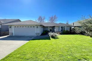 1650 Husker Butte Ln, Medford, OR 97504 - Photo 1