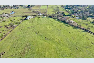 3060 S Stage Road, Medford, OR 97501 - Photo 7