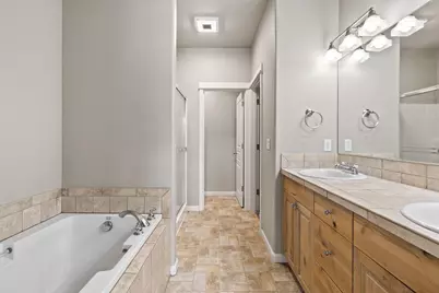 537 NW 28th Street, Redmond, OR 97756 - Photo 13