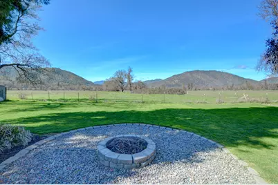 7441 Maple Lane, Central Point, OR 97502 - Photo 41