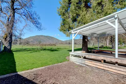 7441 Maple Lane, Central Point, OR 97502 - Photo 47