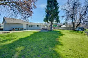 7441 Maple Ln, Central Point, OR 97502 - Photo 61