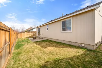 319 SW 33rd Drive, Redmond, OR 97756 - Photo 29