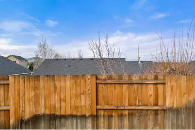 319 SW 33rd Drive, Redmond, OR 97756 - Photo 31