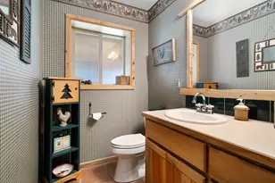 15124 E River Loop Dr E, Bend, OR 97707 - Photo 31