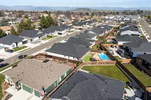 2820 Caldera Ln, Medford, OR 97504 - Photo 31