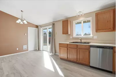 3302 SW Reindeer Avenue, Redmond, OR 97756 - Photo 13