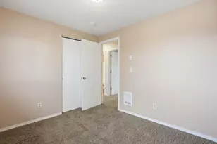 3302 SW Reindeer Ave, Redmond, OR 97756 - Photo 19