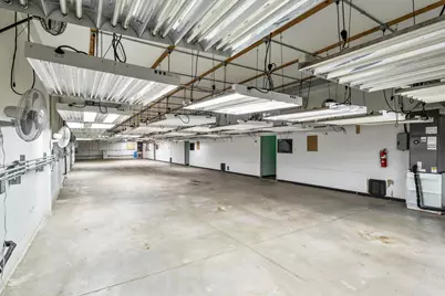 65320 Hwy 20, Bend, OR 97703 - Photo 11