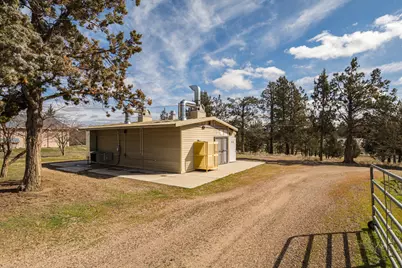 65320 Hwy 20, Bend, OR 97703 - Photo 25