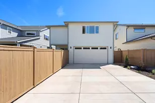 20615 SE Boer Pl, Bend, OR 97702 - Photo 33