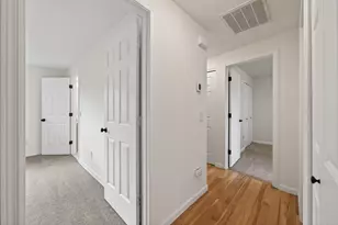 20810 Cassin Dr, Bend, OR 97701 - Photo 19