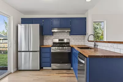 20810 Cassin Drive, Bend, OR 97701 - Photo 11