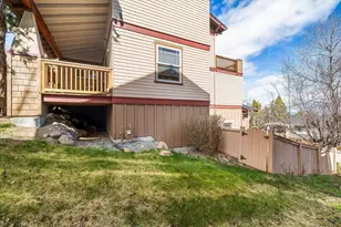 3130 N W Colonial Dr, Bend, OR 97703 - Photo 57