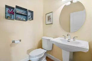 3130 N W Colonial Dr, Bend, OR 97703 - Photo 29