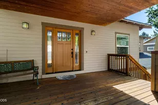 3130 N W Colonial Dr, Bend, OR 97703 - Photo 7