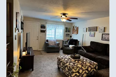 517 SW Marshall Street, Madras, OR 97741 - Photo 5