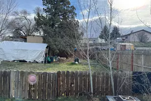 517 SW Marshall St, Madras, OR 97741 - Photo 25