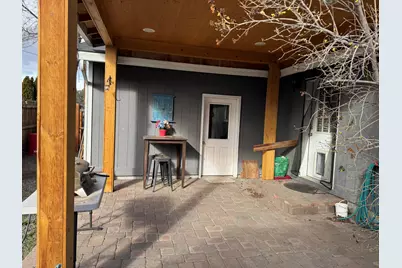 517 SW Marshall Street, Madras, OR 97741 - Photo 17