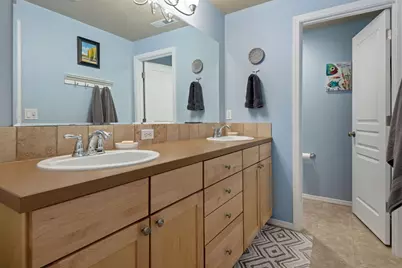 720 N Hindeman Street, Sisters, OR 97759 - Photo 13