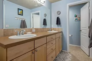 720 N Hindeman St, Sisters, OR 97759 - Photo 13