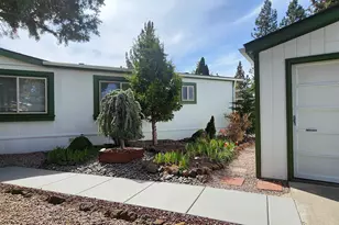 63741 Cascade Village Dr, Bend, OR 97701 - Photo 17