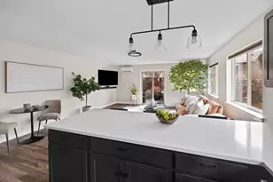 21279 Thornhill Ln, Bend, OR 97701 - Photo 9