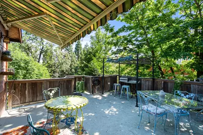 645 E California Street, Jacksonville, OR 97530 - Photo 49