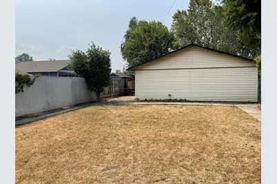 735 Kenyon Street, Medford, OR 97501 - Photo 17