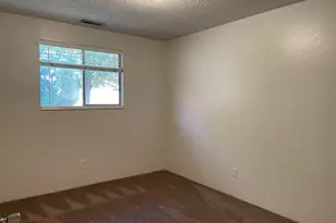 735 Kenyon St, Medford, OR 97501 - Photo 29