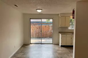 735 Kenyon St, Medford, OR 97501 - Photo 5