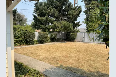 735 Kenyon Street, Medford, OR 97501 - Photo 19