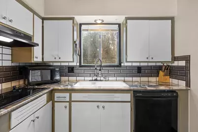 1408 Siskiyou Boulevard, Medford, OR 97504 - Photo 7