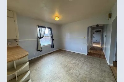 930 NW Canyon Drive, Redmond, OR 97756 - Photo 11