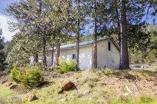 297 Warren Rd, Selma, OR 97538 - Photo 5