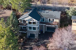 3122 N W Colonial Dr, Bend, OR 97703 - Photo 35