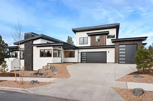 1220 NW Stanhope Wy, Bend, OR 97703 - Photo 1