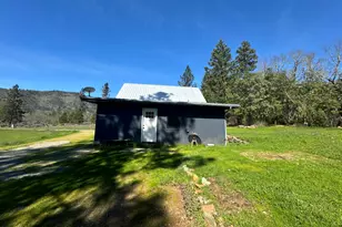 541 Board Shanty Rd, Grants Pass, OR 97527 - Photo 21