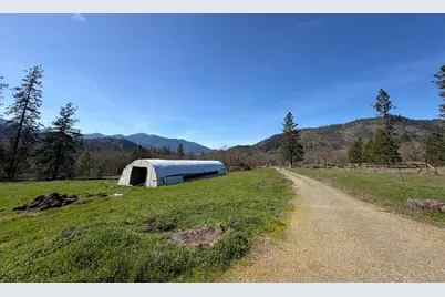 541 Board Shanty Road, Grants Pass, OR 97527 - Photo 27