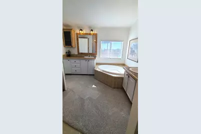 6710 Jake Road, Klamath Falls, OR 97601 - Photo 17