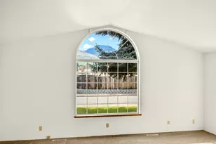 3027 Waterford Ct, Medford, OR 97504 - Photo 7