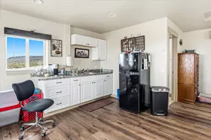 12365 SW Reif Rd, Powell Butte, OR 97753 - Photo 43