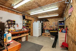 11301 SW Robinson Ln, Powell Butte, OR 97753 - Photo 41