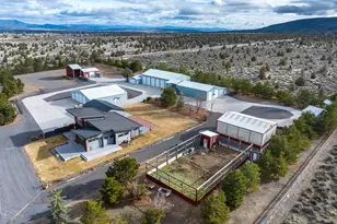 11301 SW Robinson Ln, Powell Butte, OR 97753 - Photo 31