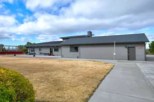 11301 SW Robinson Ln, Powell Butte, OR 97753 - Photo 69