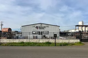 1385 E Justice Rd, Medford, OR 97502 - Photo 1