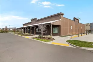 1445 Center Dr, Medford, OR 97501 - Photo 1