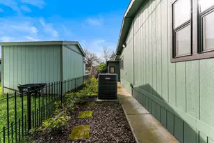 724 Tawn Cheree, Medford, OR 97501 - Photo 23