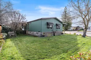 724 Tawn Cheree, Medford, OR 97501 - Photo 17