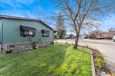 724 Tawn Cheree, Medford, OR 97501 - Photo 19
